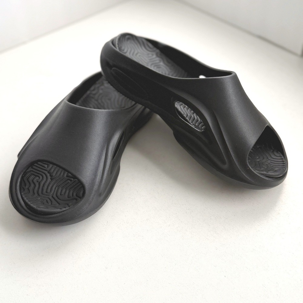 PrettyLittleThing Women's Black Platform Slides Chunky Foam Open Toe Sandals